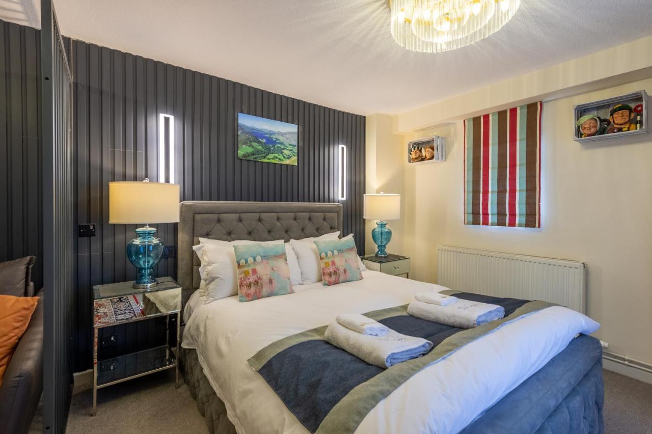 The Ambleside Apartments - Self Catering With Private Kitchen - Best For Location Zewnętrze zdjęcie