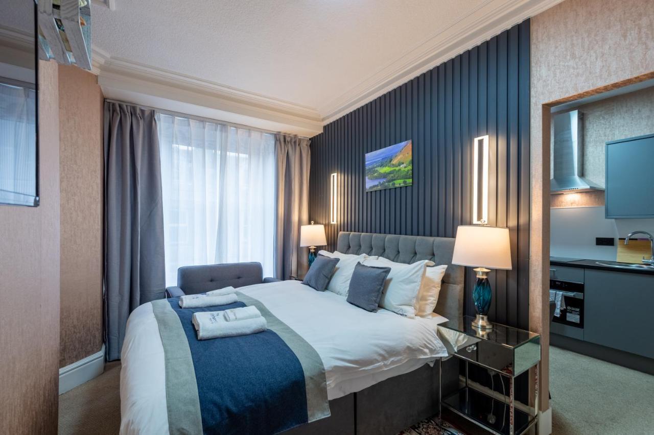 The Ambleside Apartments - Self Catering With Private Kitchen - Best For Location Zewnętrze zdjęcie
