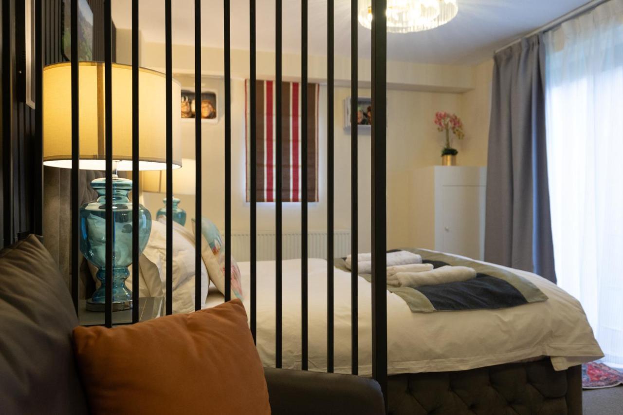 The Ambleside Apartments - Self Catering With Private Kitchen - Best For Location Zewnętrze zdjęcie