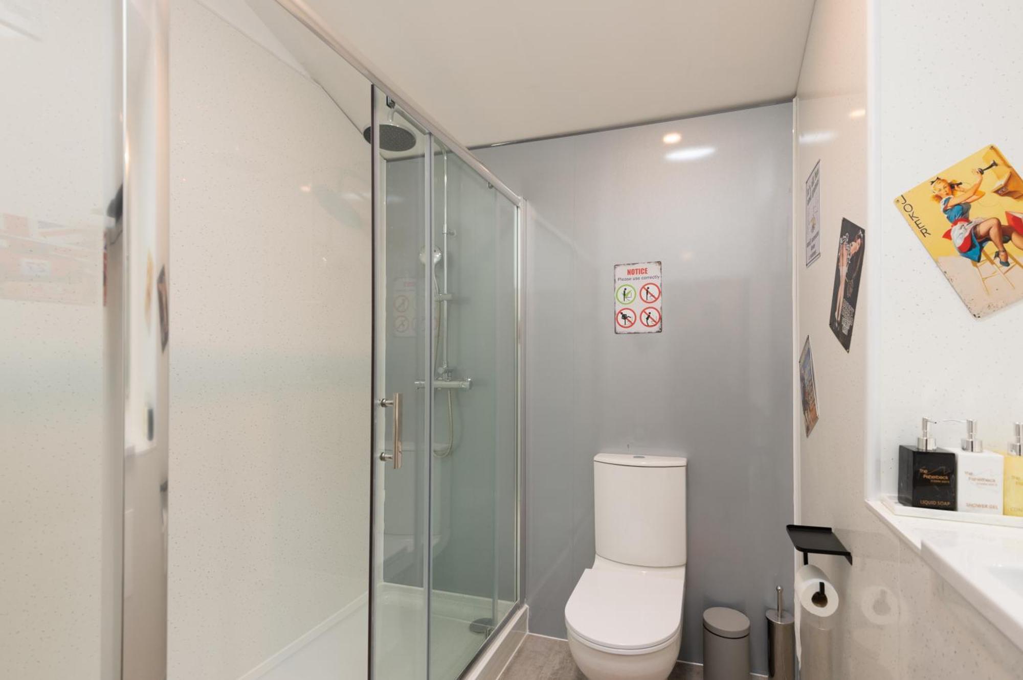 The Ambleside Apartments - Self Catering With Private Kitchen - Best For Location Zewnętrze zdjęcie