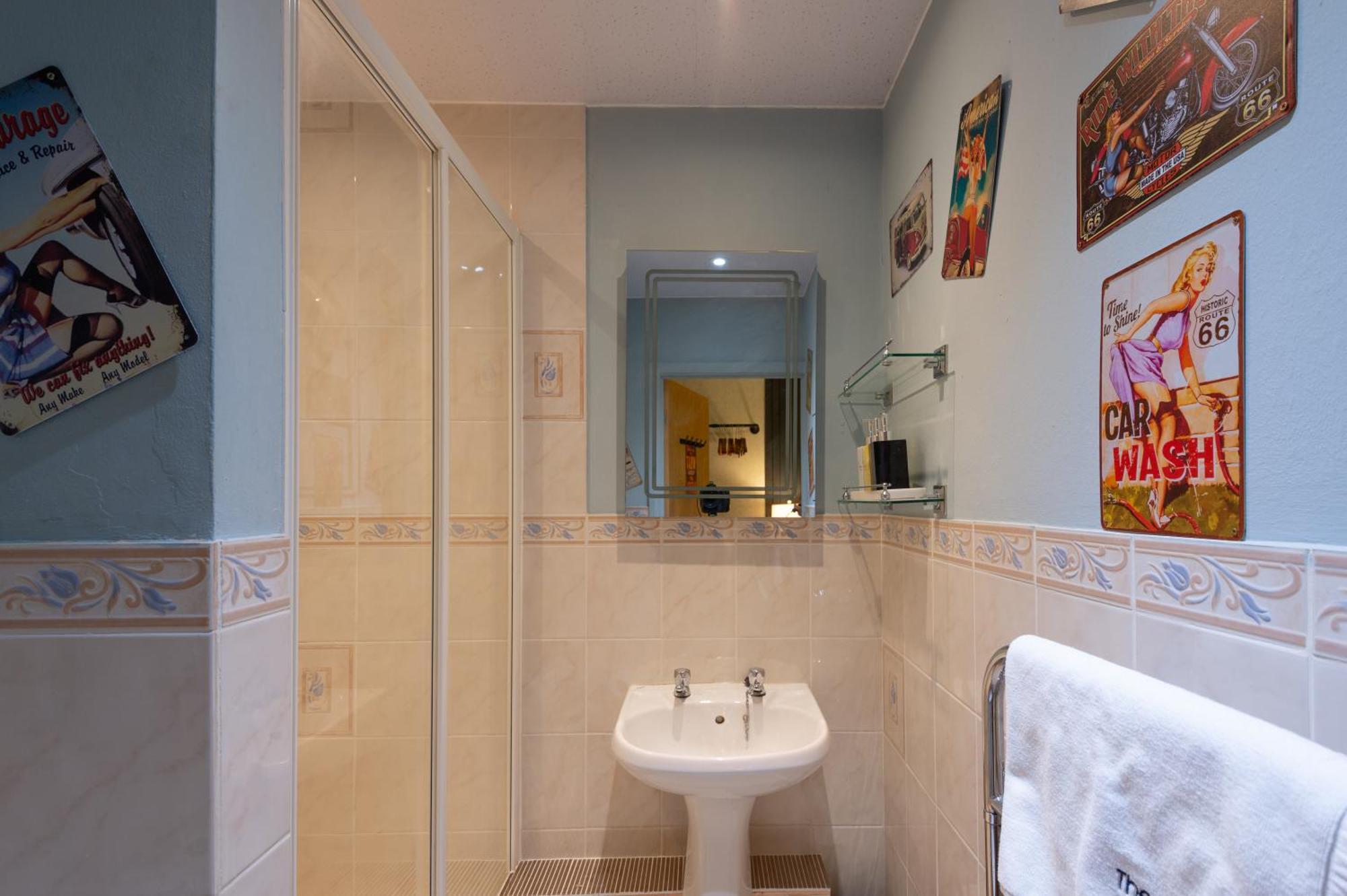 The Ambleside Apartments - Self Catering With Private Kitchen - Best For Location Zewnętrze zdjęcie